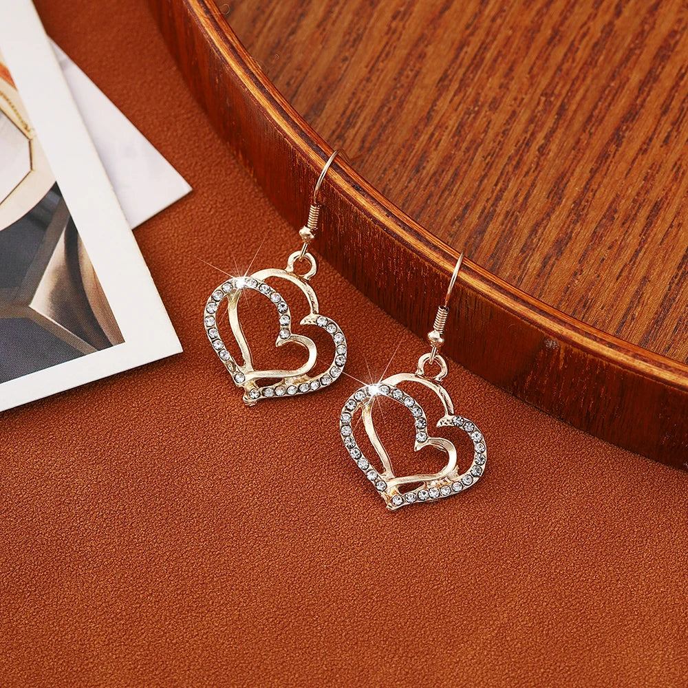 3 PCS Women's Retro Fashion Hollow Double Heart Rhinestone Decorated Alloy Pendant Necklace And Earring Jewelry Set