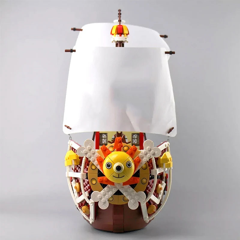 Creative Thousand Sunny Ship Model Building Block Cartoon Anime 9 Figures Pirate Boat Brick Toys Christmas Gifts for Kid 1551pc