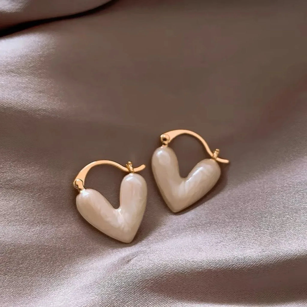 2pc Heart Golden Alloy Earrings Drip Glaze Process Imitation Pearl Color Beautiful Women's New Advanced Sense Y2k Unique Sexy