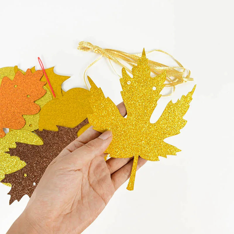 Autumn Leaves Maple Garlands Round Paper Thanksgiving Banner String Home Birthday Party Holiday DIY Wall Fireplace Hanging Decor
