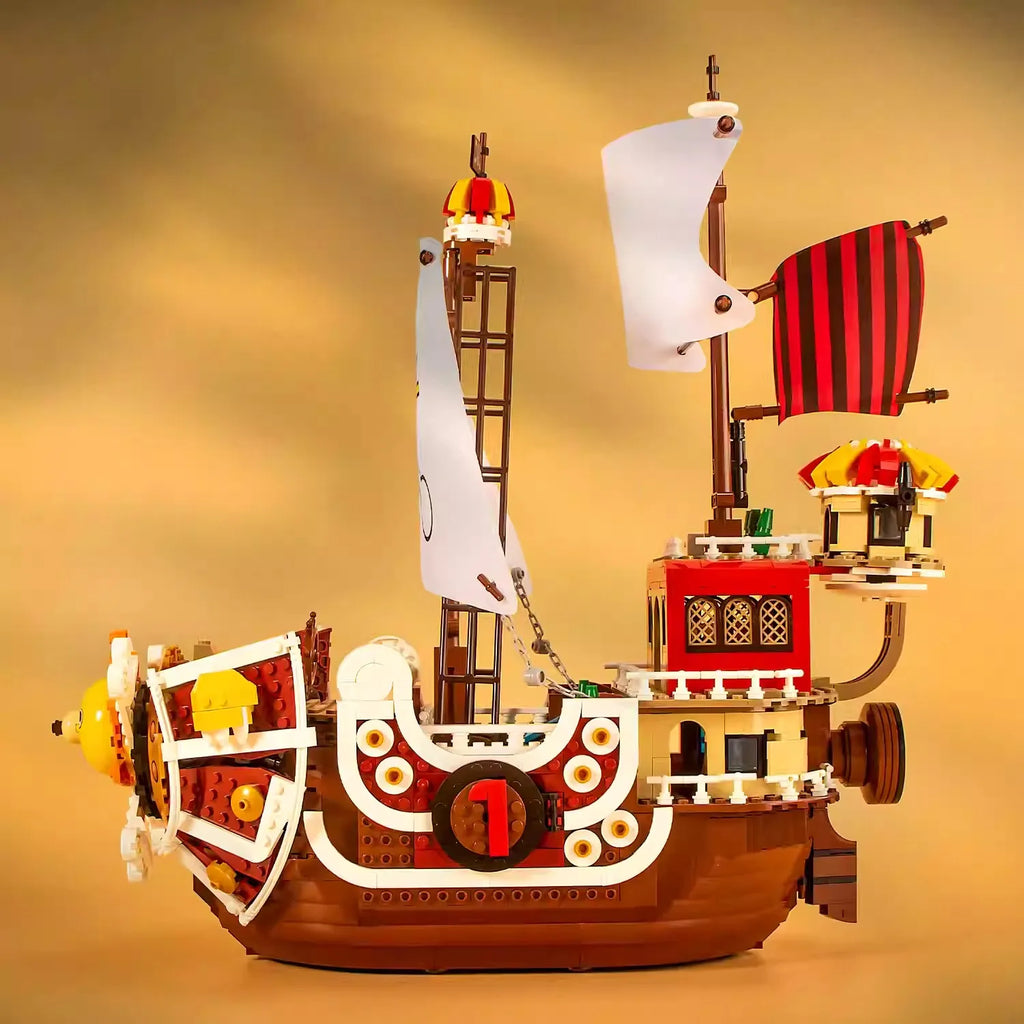 Creative Thousand Sunny Ship Model Building Block Cartoon Anime 9 Figures Pirate Boat Brick Toys Christmas Gifts for Kid 1551pc
